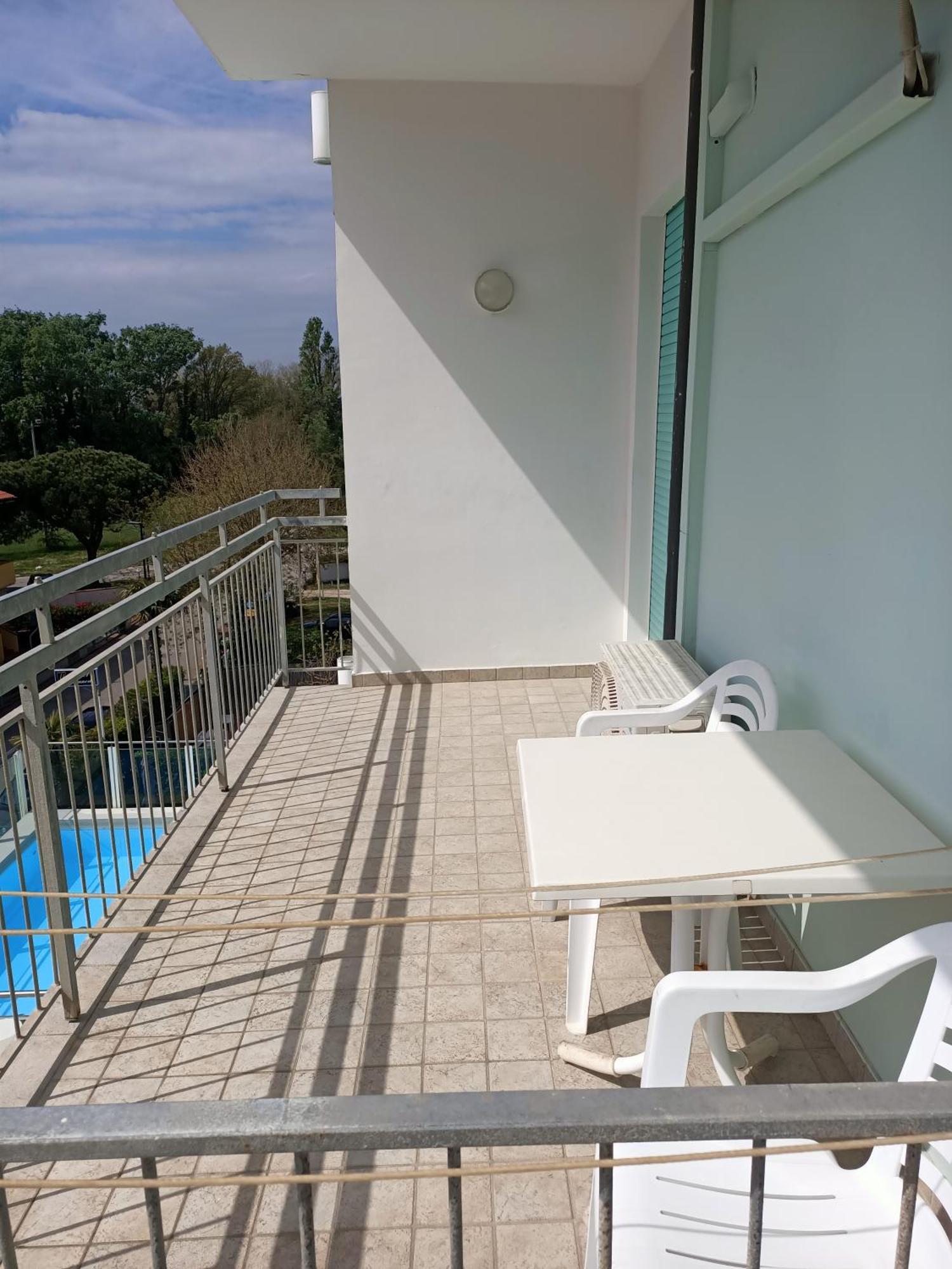 Hotel Bahamas Lido Di Savio Buitenkant foto